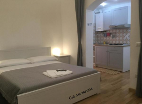 La Piazzetta B&B - Mini appartamento con ingresso indipendente